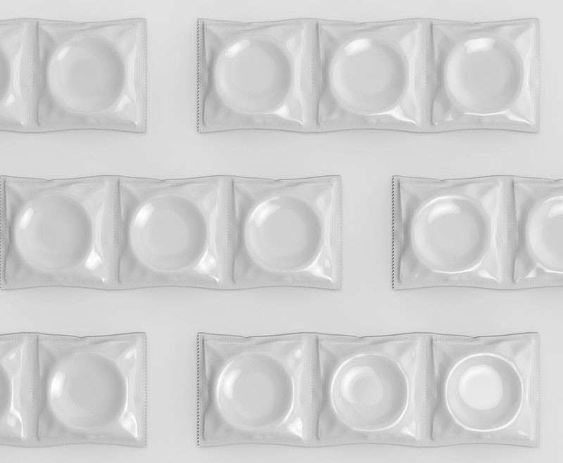 避孕套包装设计展示样机PSD模板 样机素材 第2张