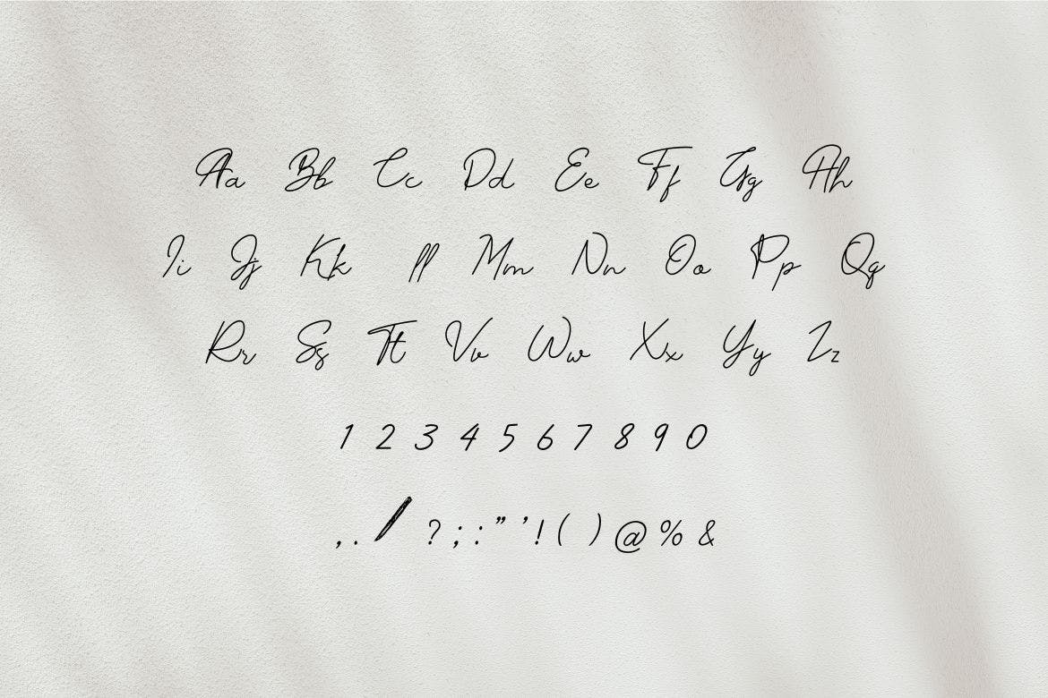 时尚签名风格英文手写字体 Qardenia Signature Font 设计素材 第3张