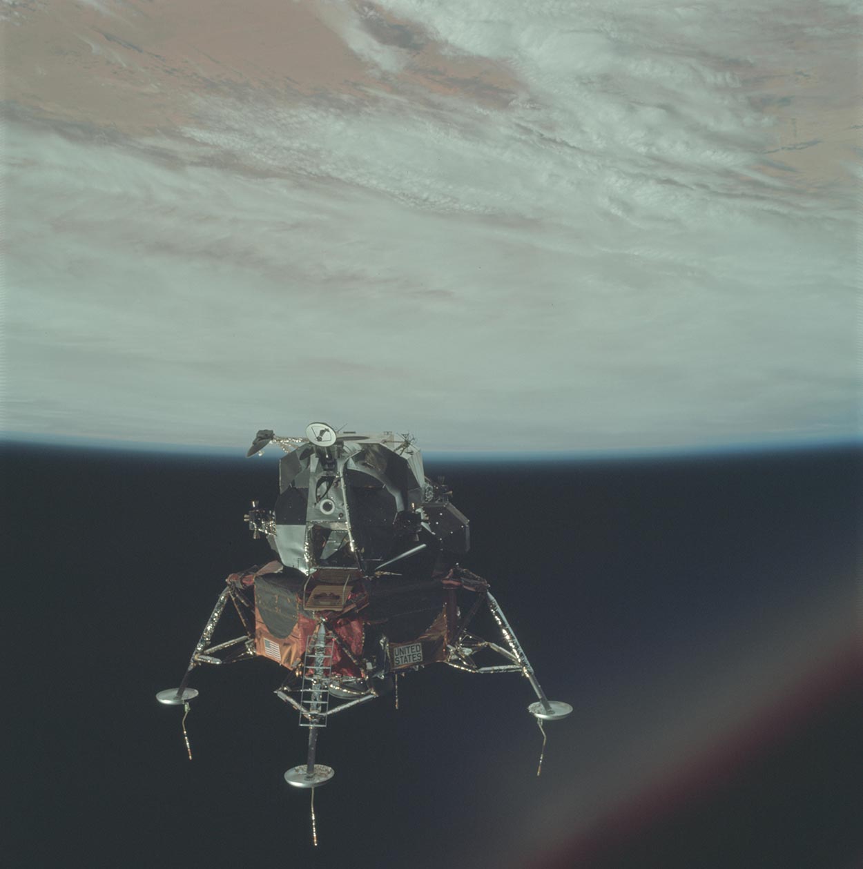Cinegrain - APOLLO 70年代复古NASA阿波罗宇航彩色胶片扫描色彩分级LUT调色预设 . 第36张