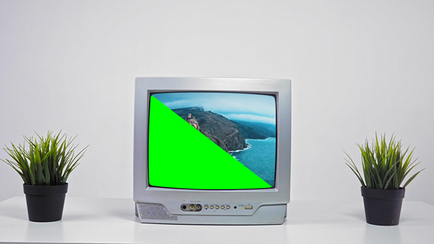 80年代复古4K电视展示框绿幕素材PR模板套件 Retro TV Mockup Kit 插件预设 第2张