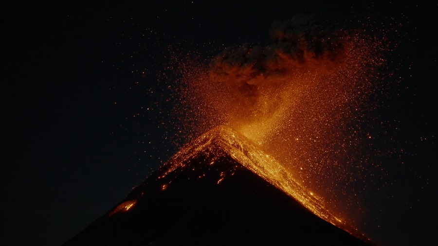 DJI Mavic 3 航拍 – 危地马拉火山喷发/火山口熔岩/山峰 45个航拍镜头视频素材 Volcano, Eruption, Lava, Peak + BMG 背景音乐 , 第1张