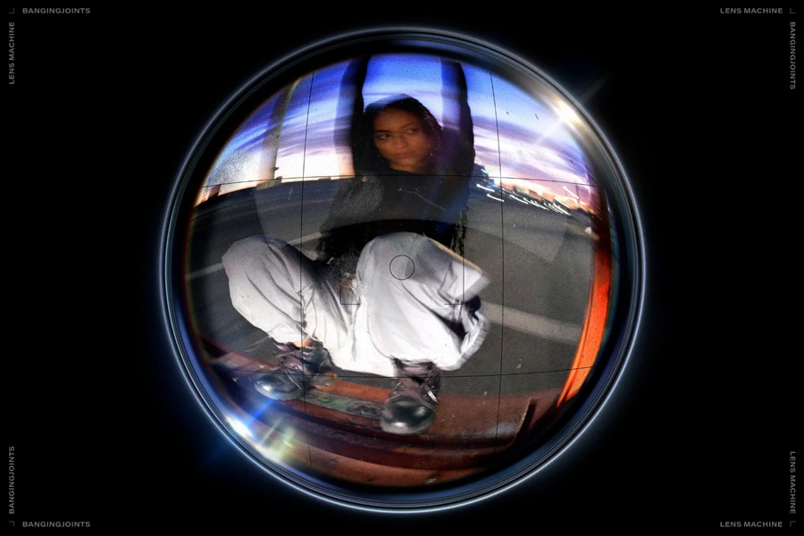 时尚鱼眼效果广角相机扭曲视角照片Photoshop模板 Spying Glass - Fisheye Photoshop Effect 设计素材 第1张